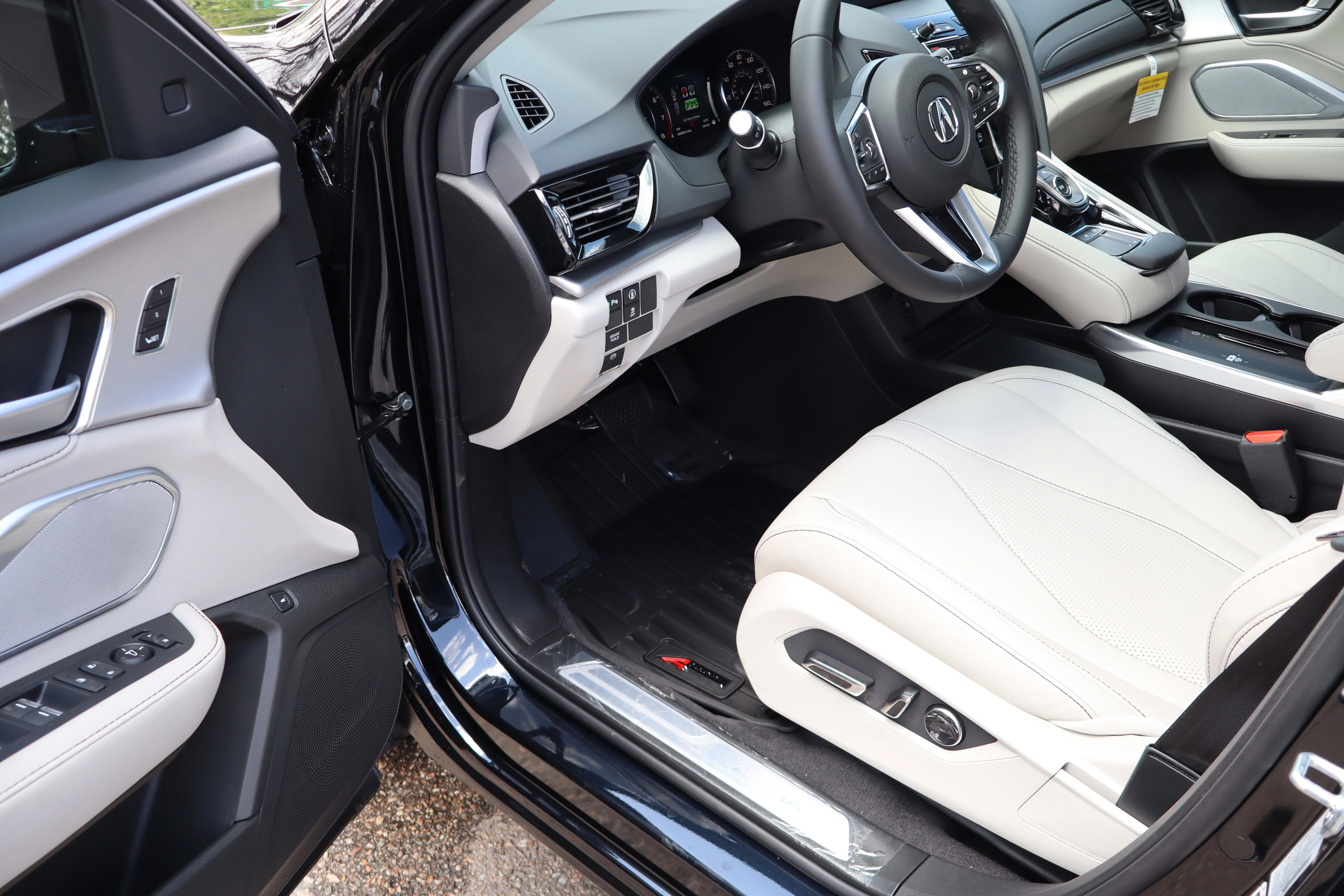 New 2026 Majestic Black Pearl Acura w/Technology Package image 23
