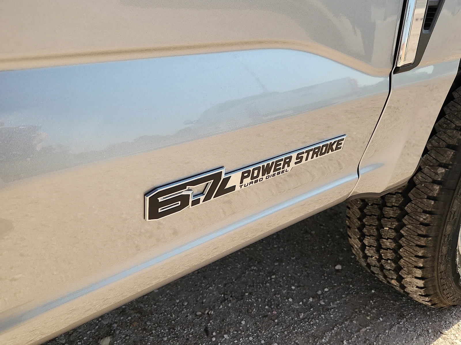 New 2026 Agate Black Metallic Ford XLT image 11