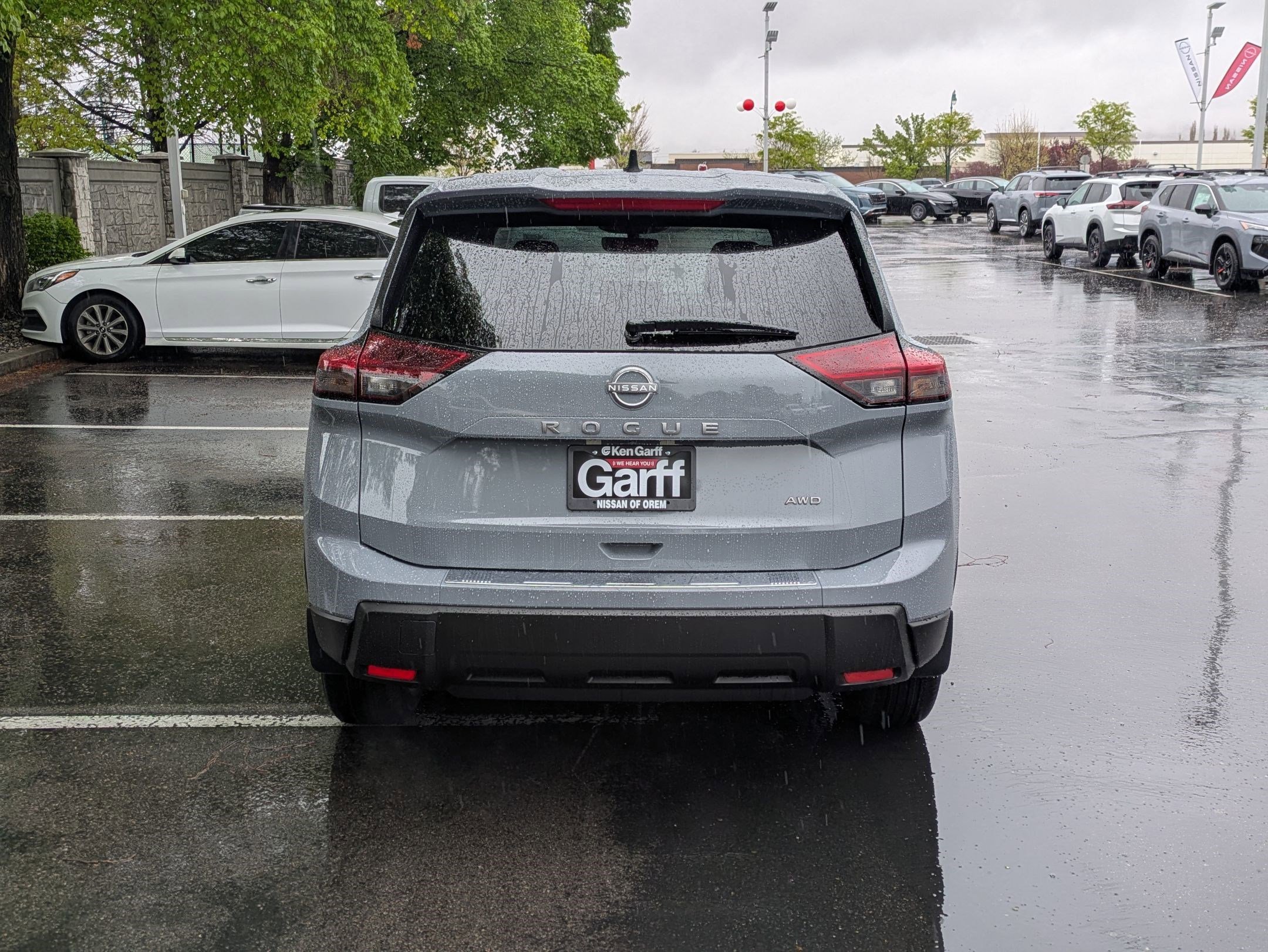 New 2026 Boulder Gray Pearl Nissan SV image 4