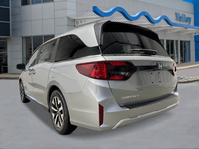 New 2026 Solar Silver Metallic Honda EX-L image 3