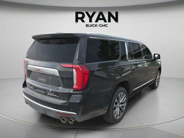 Used 2023 Black GMC Denali image 3
