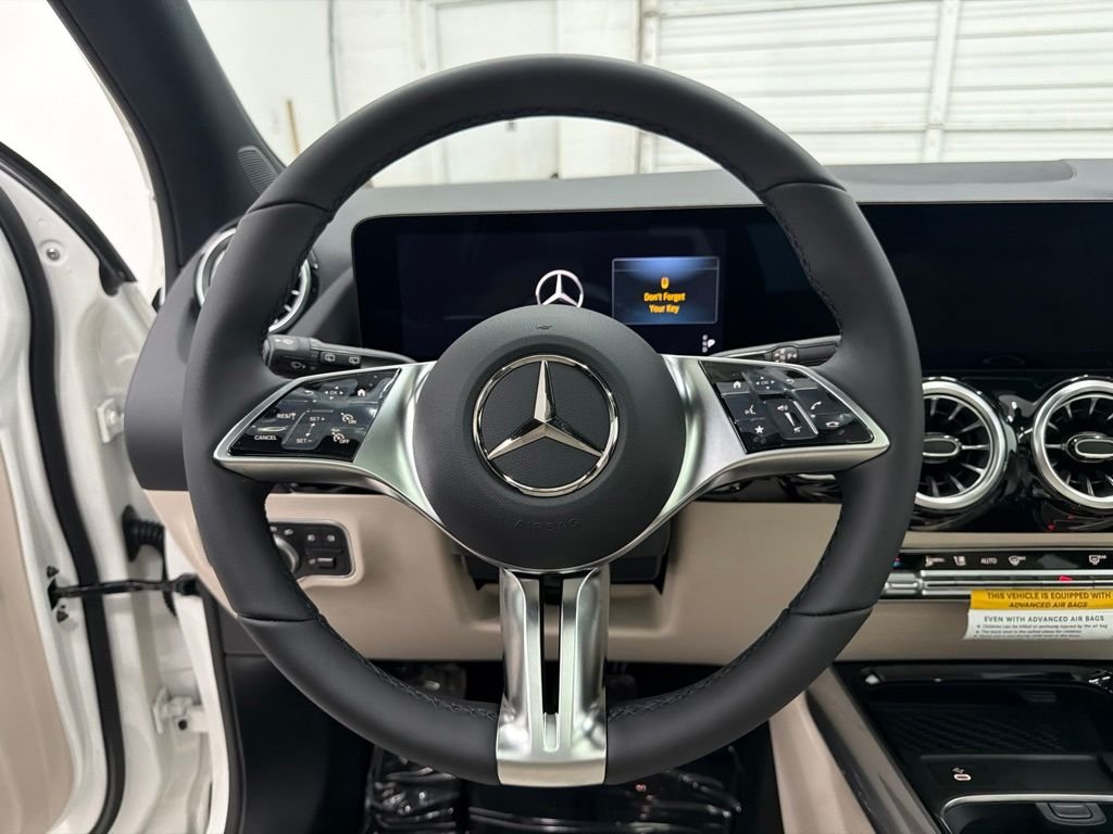 New 2026 Polar White Mercedes-Benz GLA 250 image 15