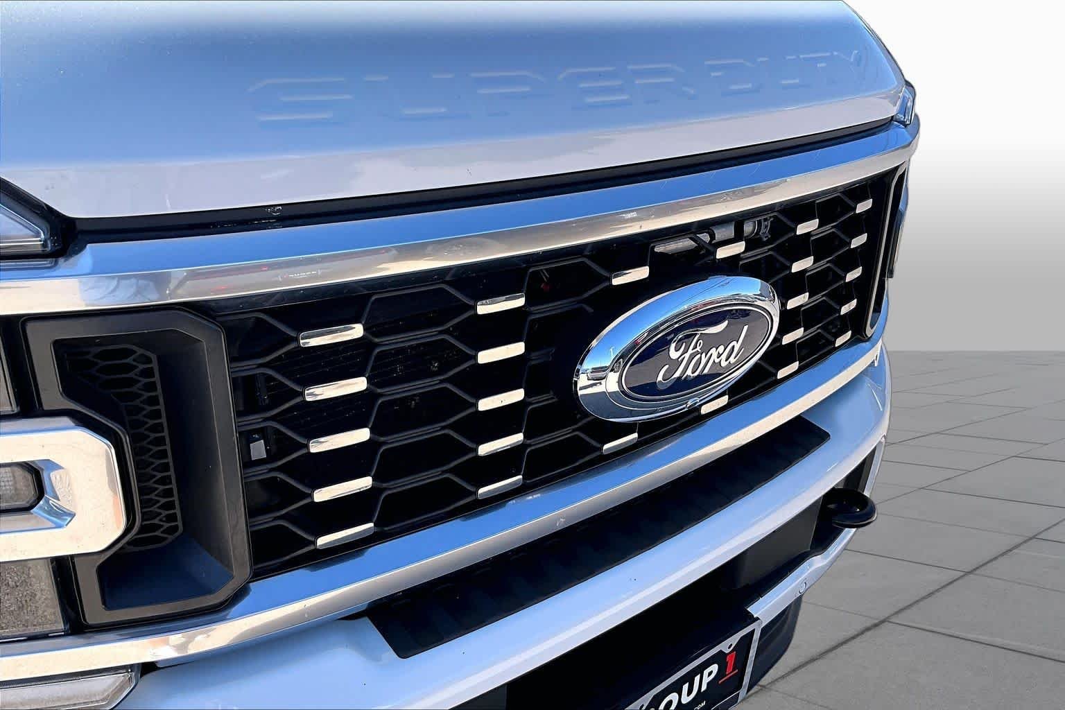 Used 2026 Star White Metallic Tri-Coat Ford Platinum image 28