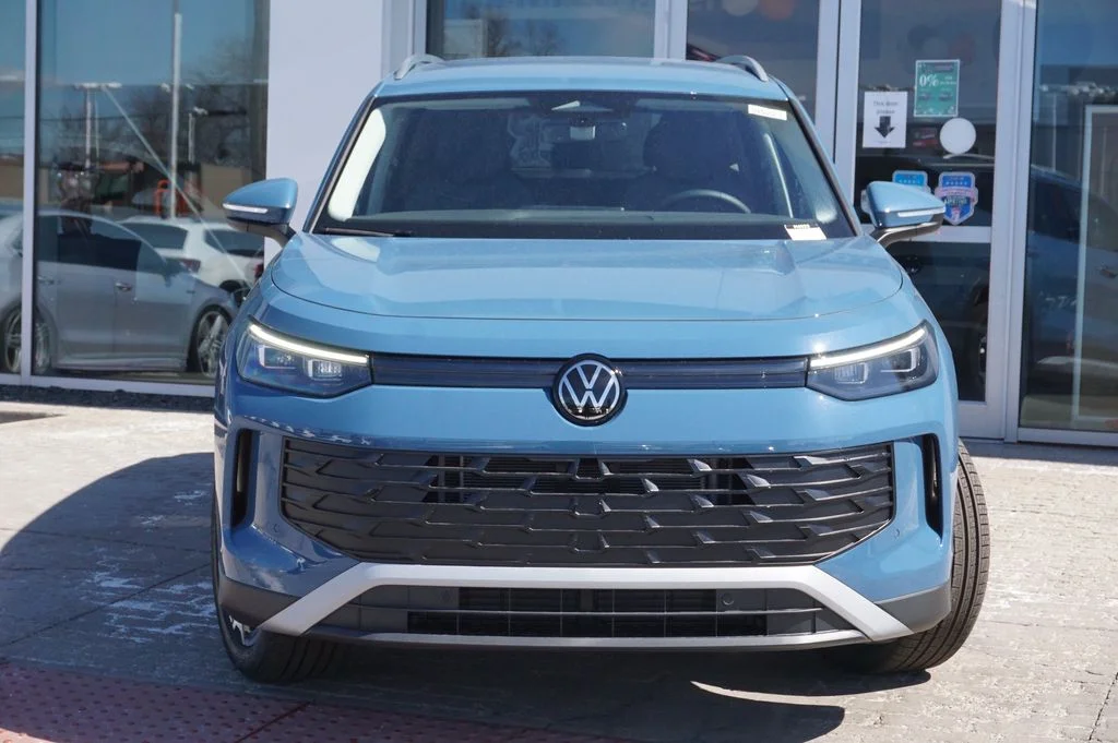 New 2026 Blue Volkswagen SE image 5
