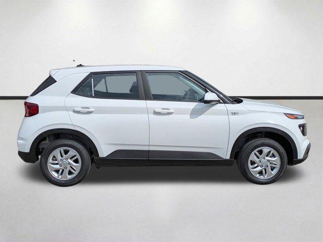 New 2026 Lunar White Hyundai SE image 4