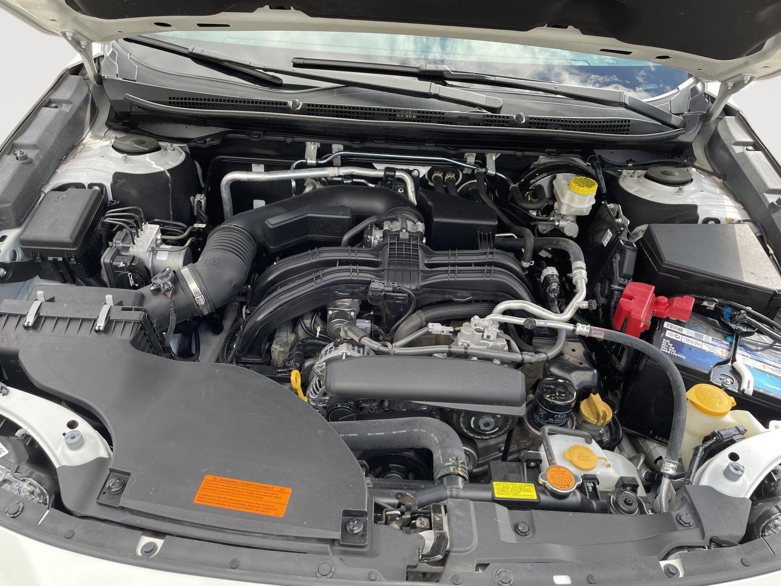 Used 2022 Crystal White Pearl Subaru Touring image 9