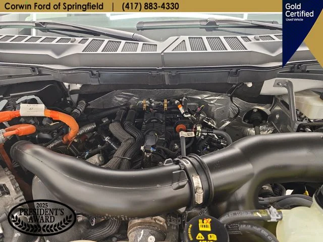 Certified Used 2024 Oxford White Ford Lariat image 40