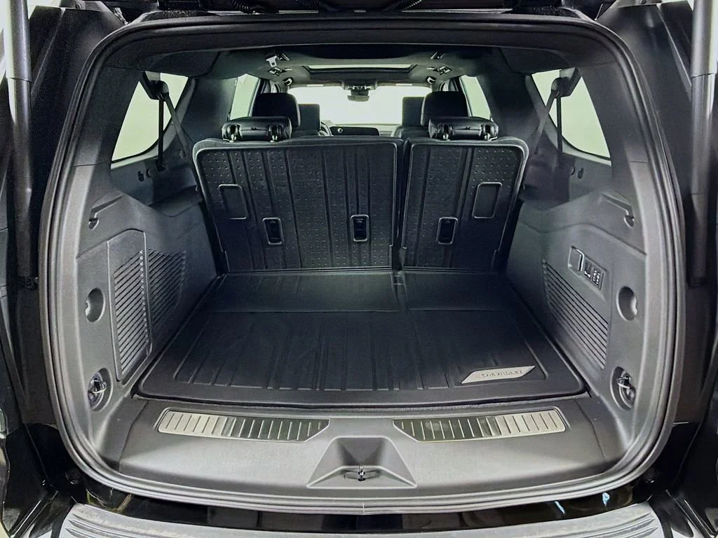 2026 Chevrolet Suburban High Country - Photo 24