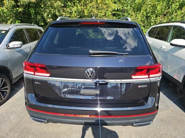 Used 2022 Black Volkswagen 2.0T SEL image 4