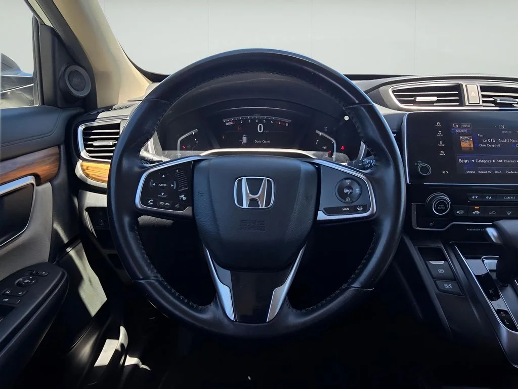 Used 2018 White Diamond Pearl Honda EX image 13
