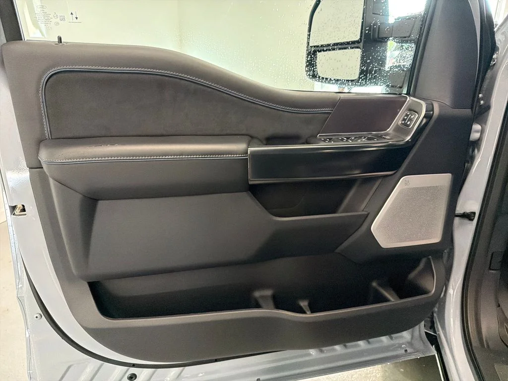 New 2026 Glacier Gray Metallic Tri-Coat Ford F-250® Platinum® image 13