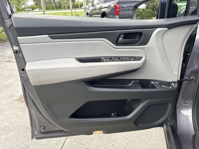 2022 Honda Odyssey EX - Photo 13