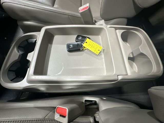 Used 2016  Honda EX-L image 28