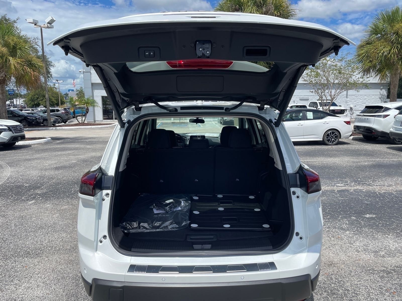 New 2026 Nissan Rogue SV 4D Sport Utility