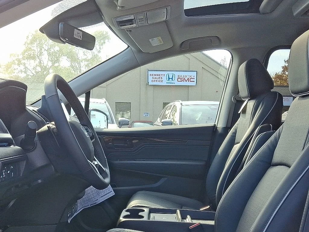 2026 Honda Odyssey Elite - Photo 8