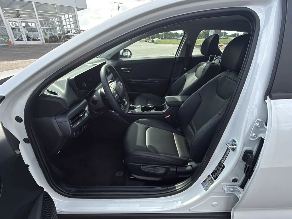 New 2026 White Kia EX image 10