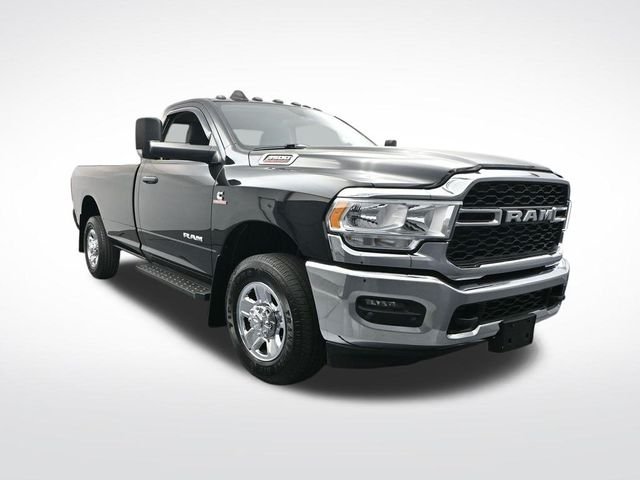 2020 RAM 3500 Tradesman 4X4 Regular cab's photo