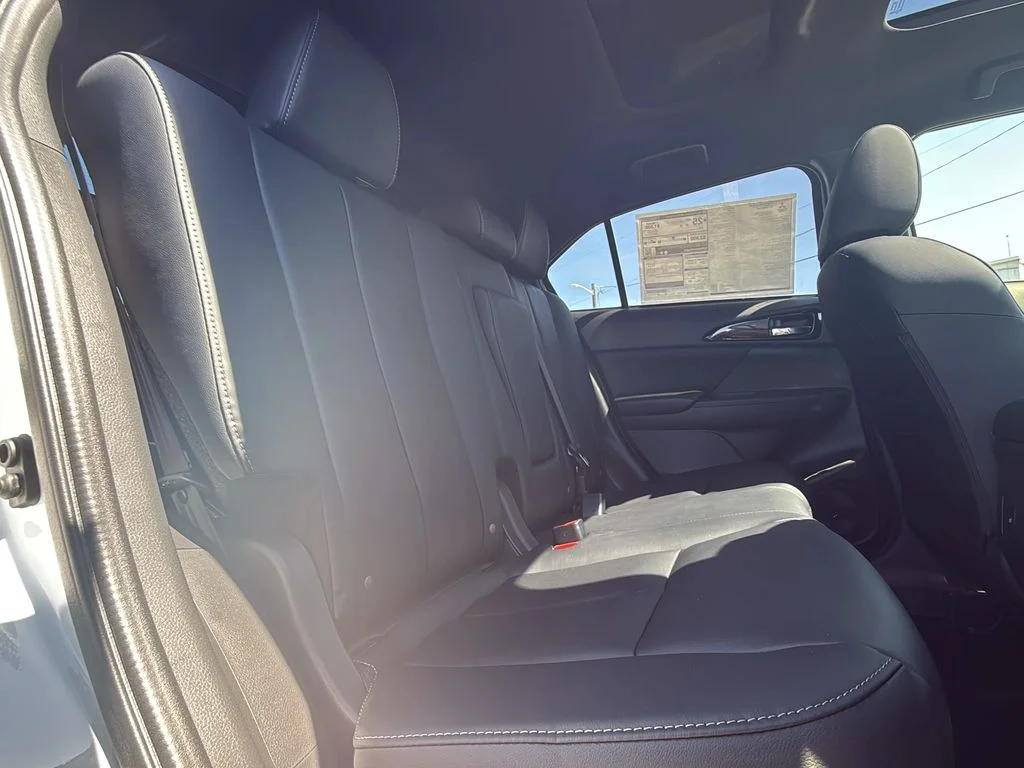 New 2026 White Diamond Mitsubishi SEL AWD image 25