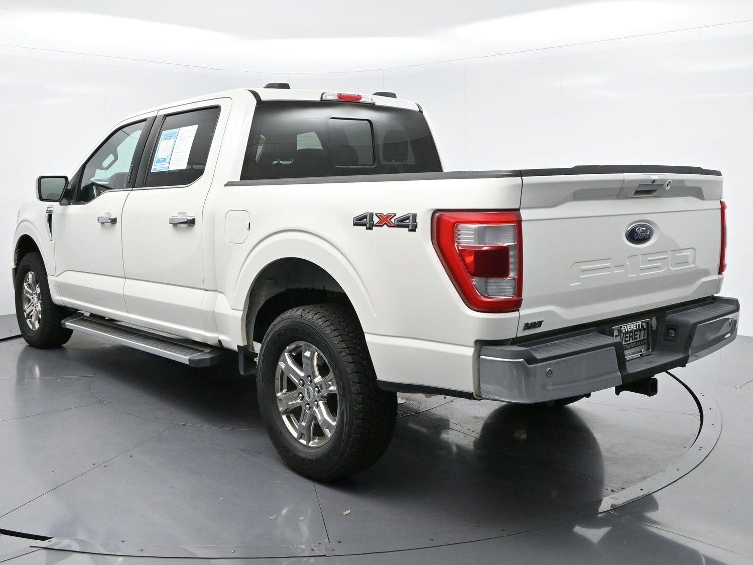 Used 2023  Ford LARIAT image 5