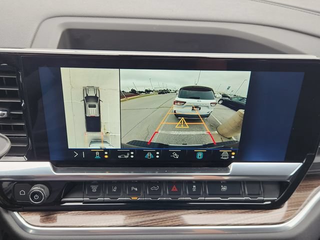 Used 2025 Black Chevrolet LT image 19