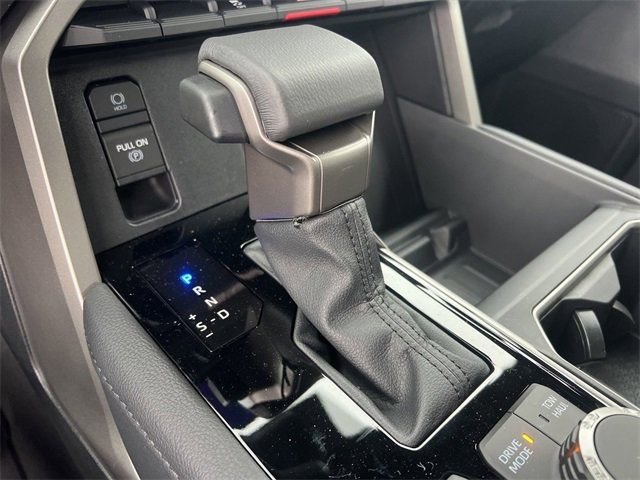 2025 Toyota Tundra Limited - Photo 31