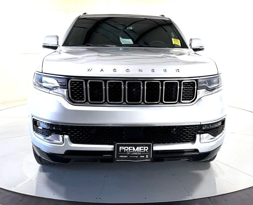 Used 2022 Silver Jeep Series I image 9