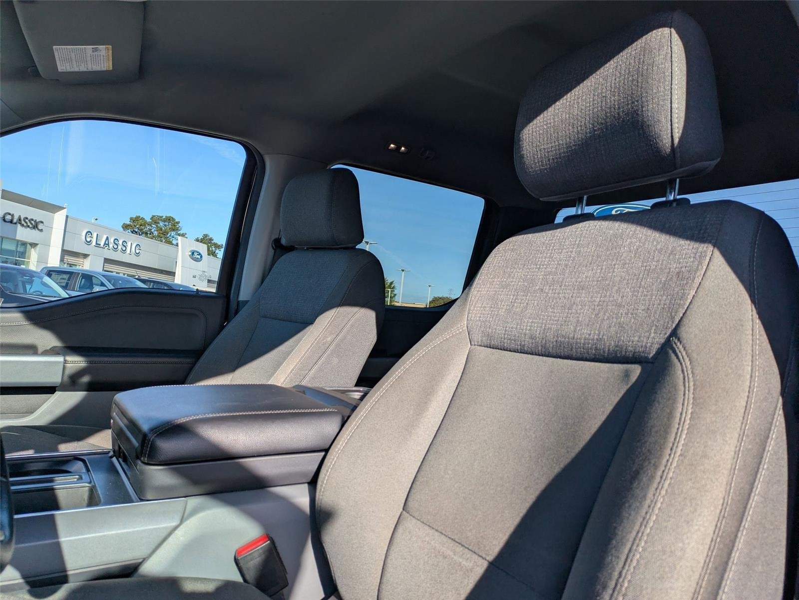 Used 2024 Agate Black Metallic Ford XLT image 15