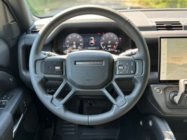 New 2026 Santorini Black Land Rover S image 22