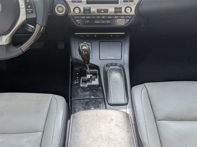 Used 2014  Lexus 350 image 18