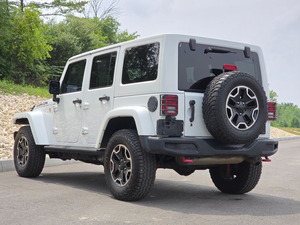 Used 2016 White Jeep Unlimited Rubicon image 23