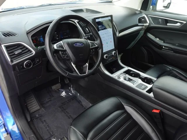 Used 2024 Blue Ford SEL image 11
