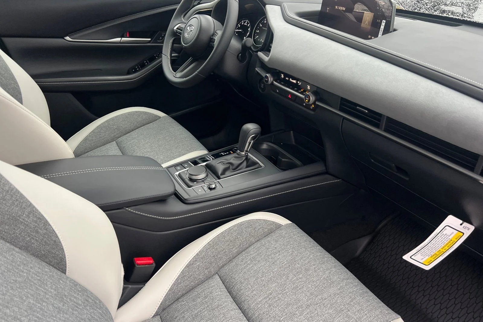 2026 Mazda CX-30 Aire Edition - Photo 13
