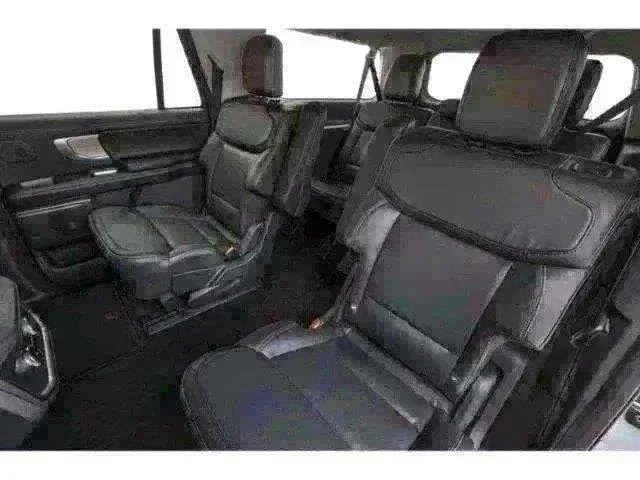 New 2027 Agate Black Ford Platinum image 10