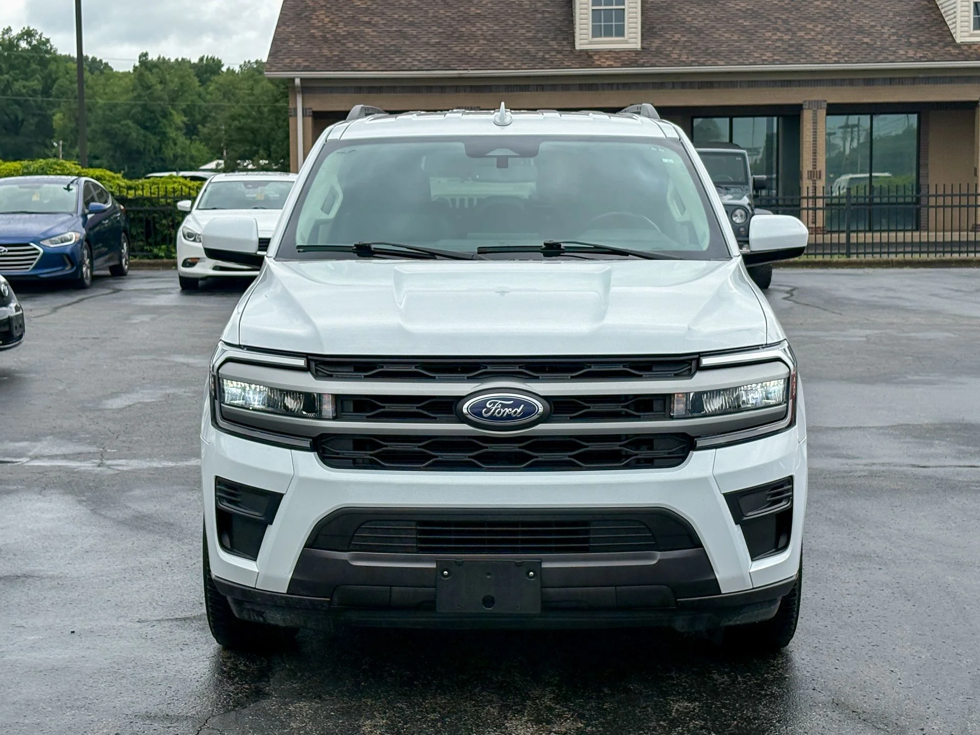 Used 2024 White Ford XLT image 4