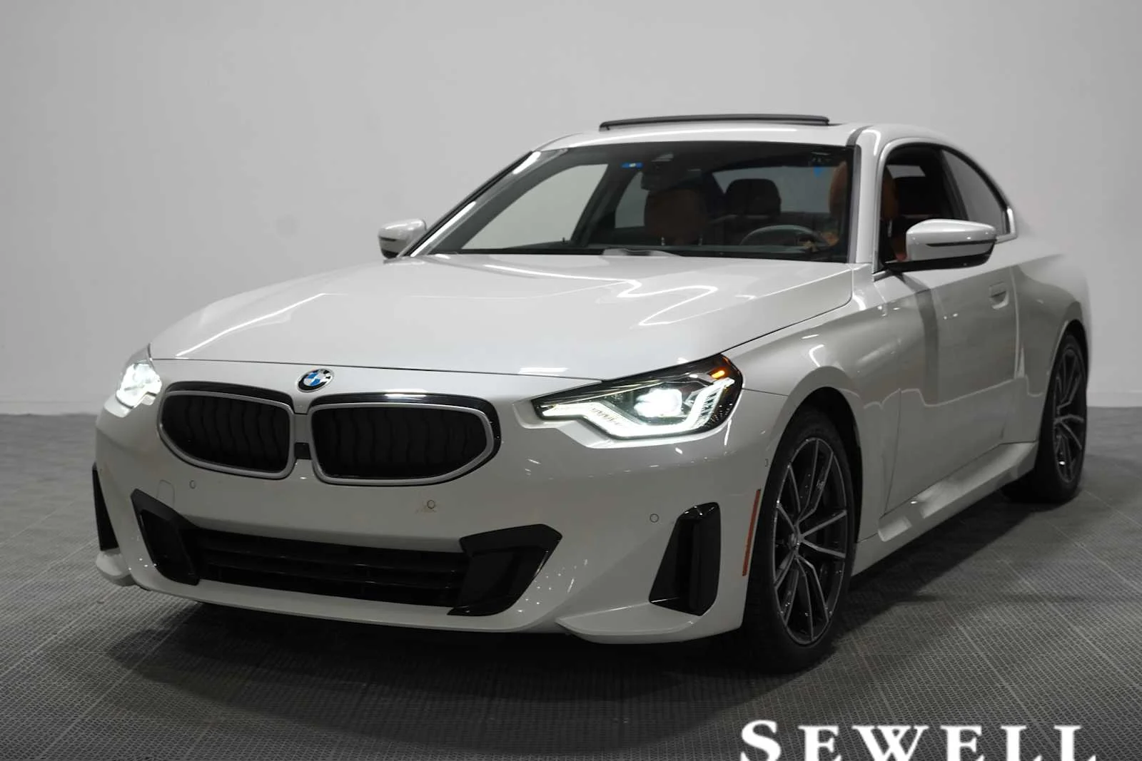 2025 BMW 2 Series 230i Coupe's photo