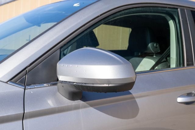 2025 Volkswagen Taos SEL - Photo 8