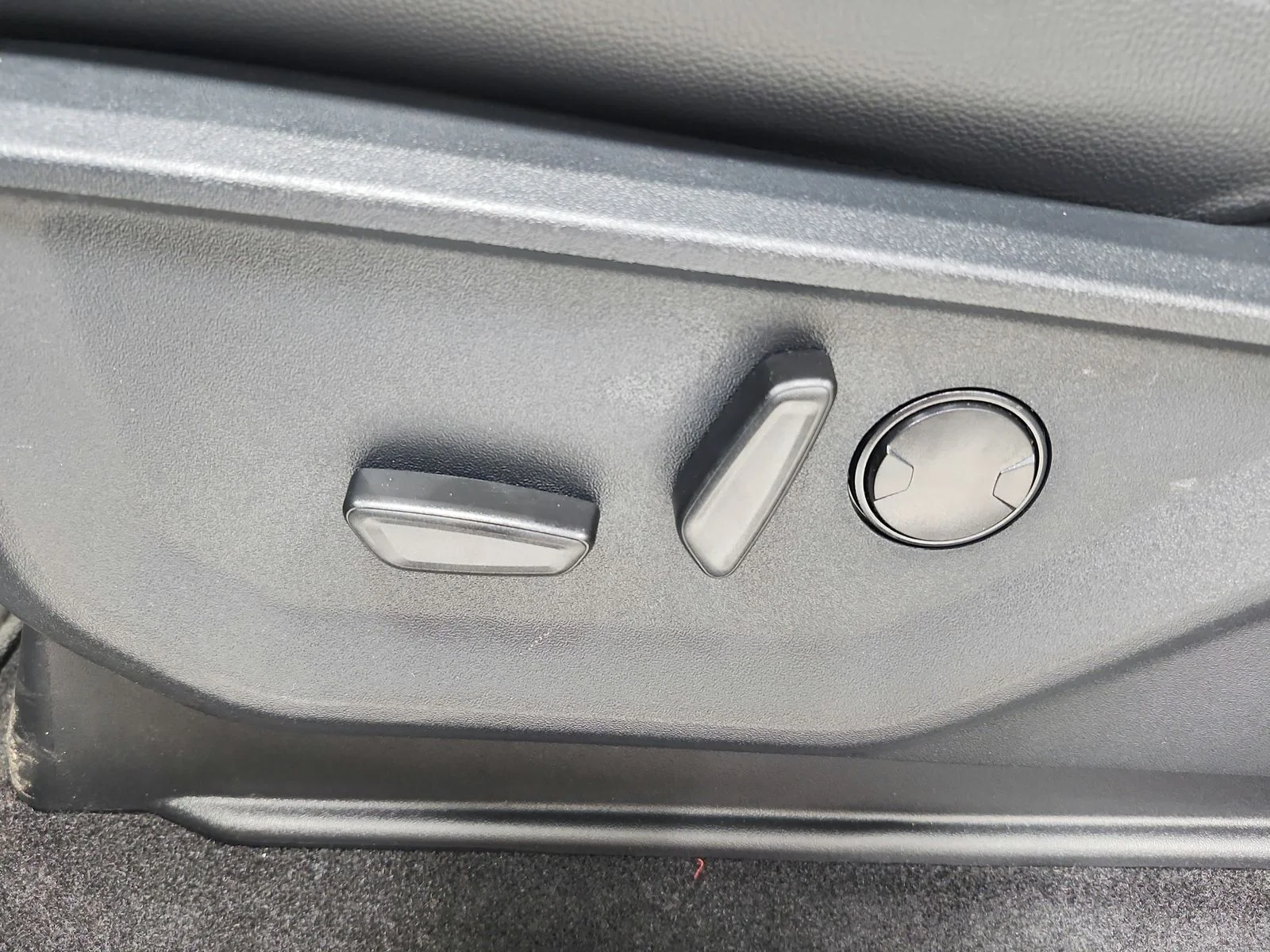 New 2026 Gray Ford Lariat image 20
