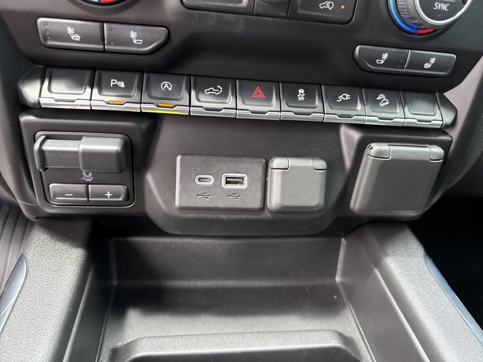 Used 2021 SATIN STEEL METALLIC Chevrolet RST image 28