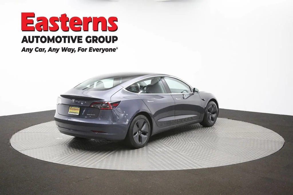 Used 2018 Gray Tesla Long Range image 37