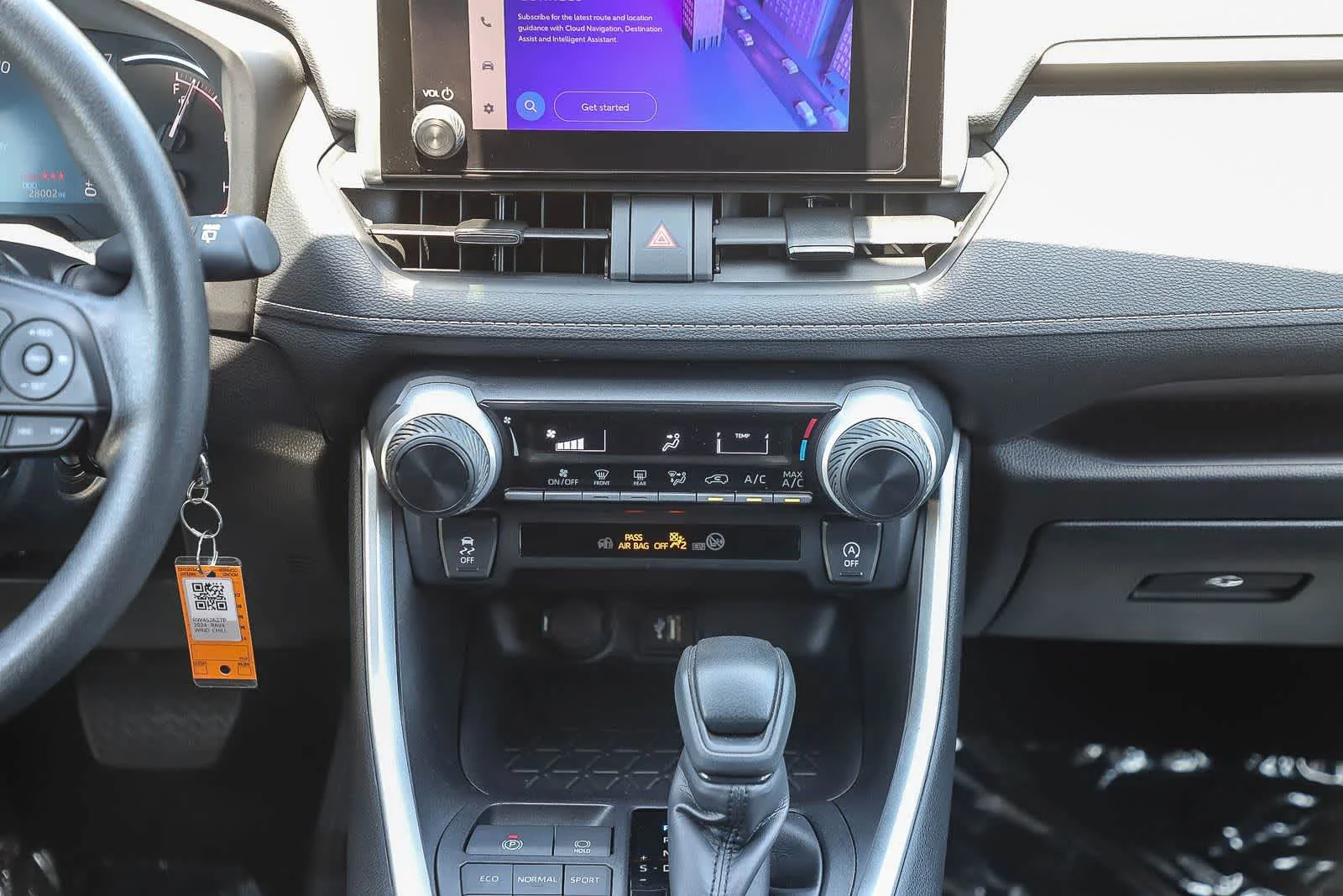 2024 Toyota RAV4 LE - Photo 14