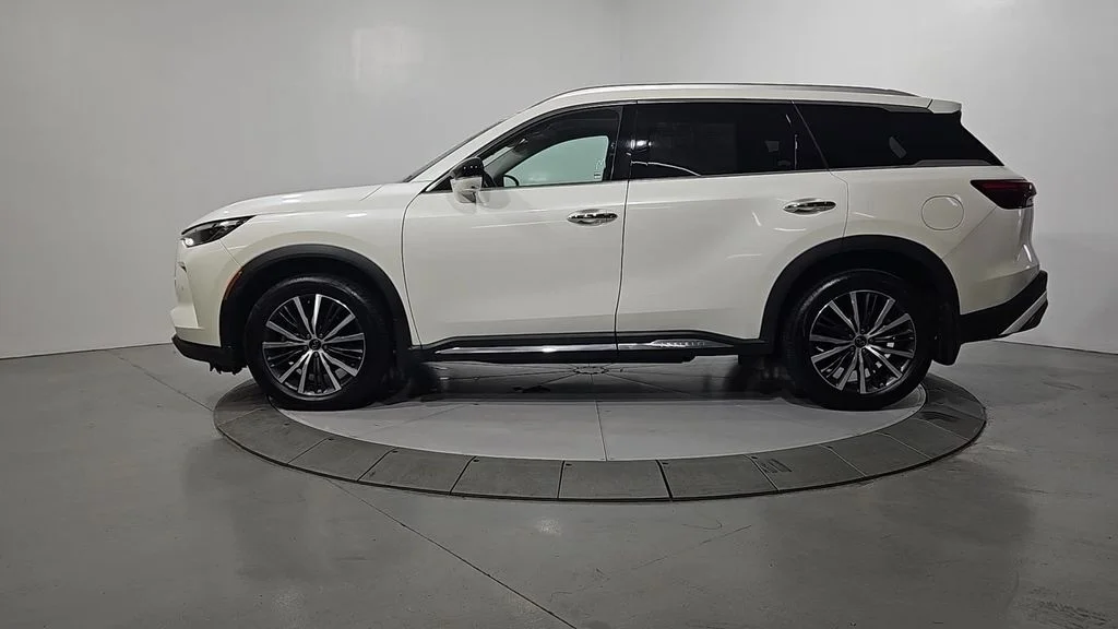 Used 2023 Majestic INFINITI Sensory image 2