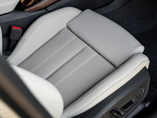 Used 2025 Horizon Blue Metallic Audi  image 39