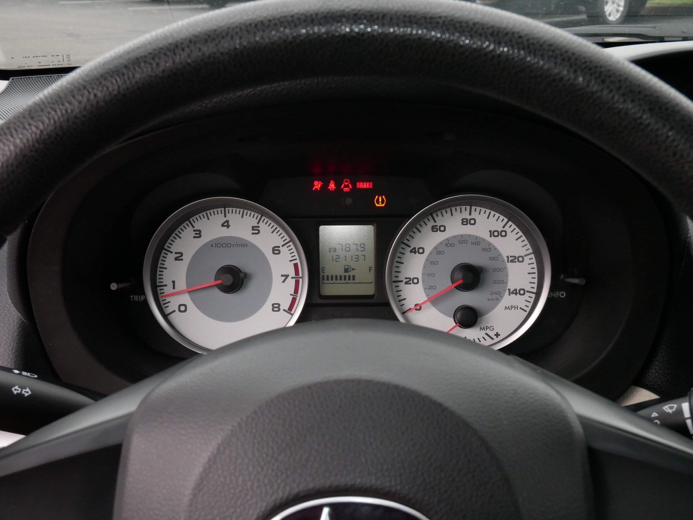Used 2012 Obsidian Black Pearl Subaru 2.0i image 21