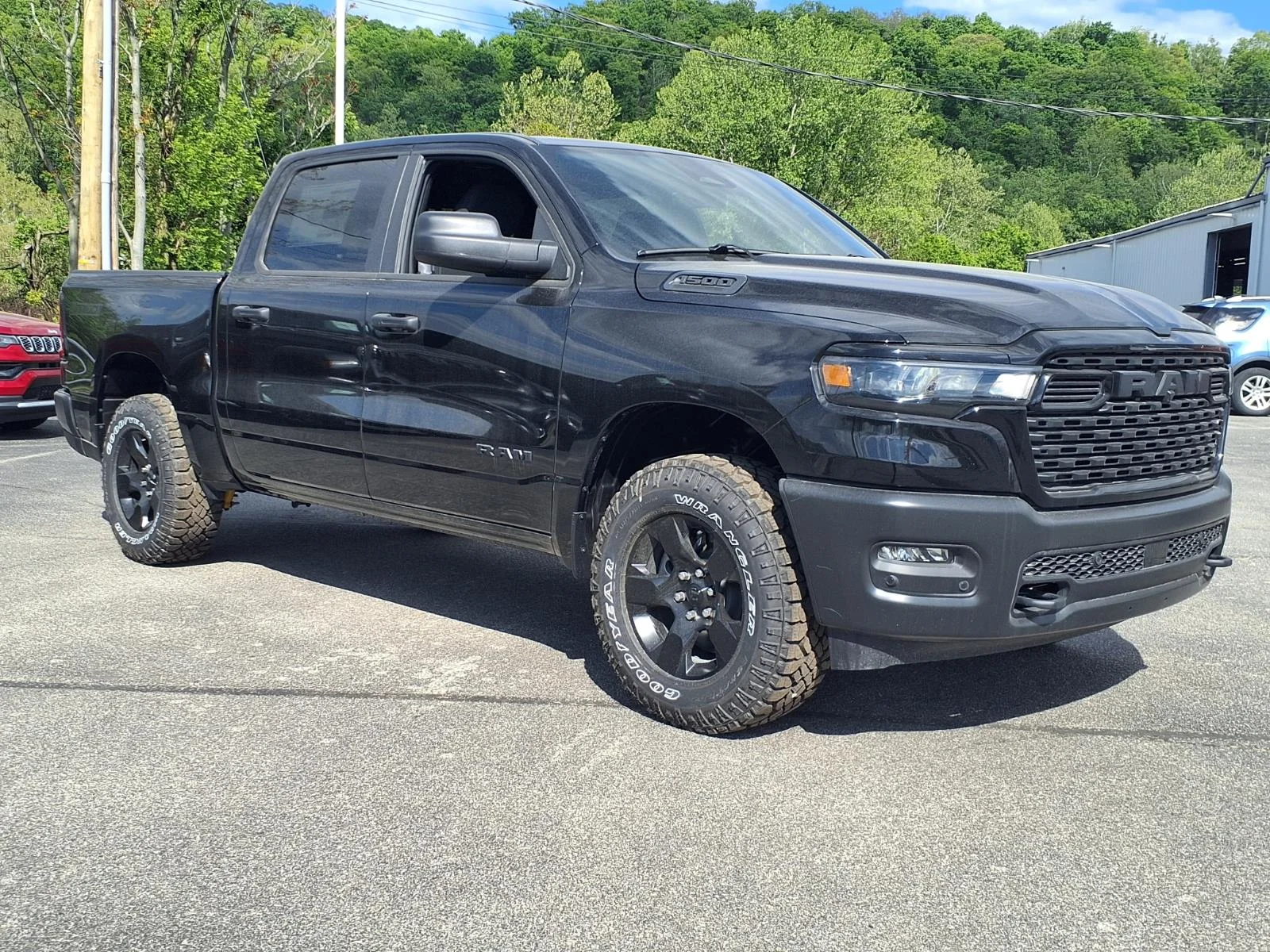 New 2026 Diamond Black Crystal Pearl-Coat Exterior Paint RAM Warlock image 1