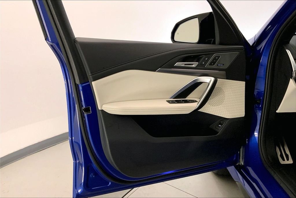 Used 2026 Portimao Blue Metallic BMW  image 24
