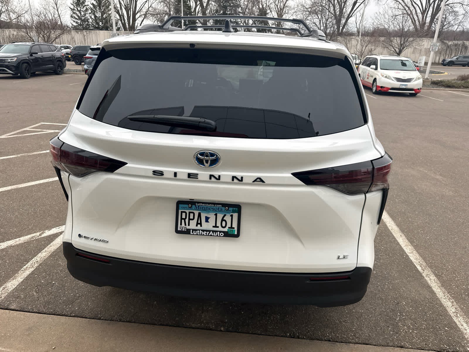 Used 2025 Toyota Sienna LE with VIN 5TDBSKFCXSS155879 for sale in Golden Valley, Minnesota