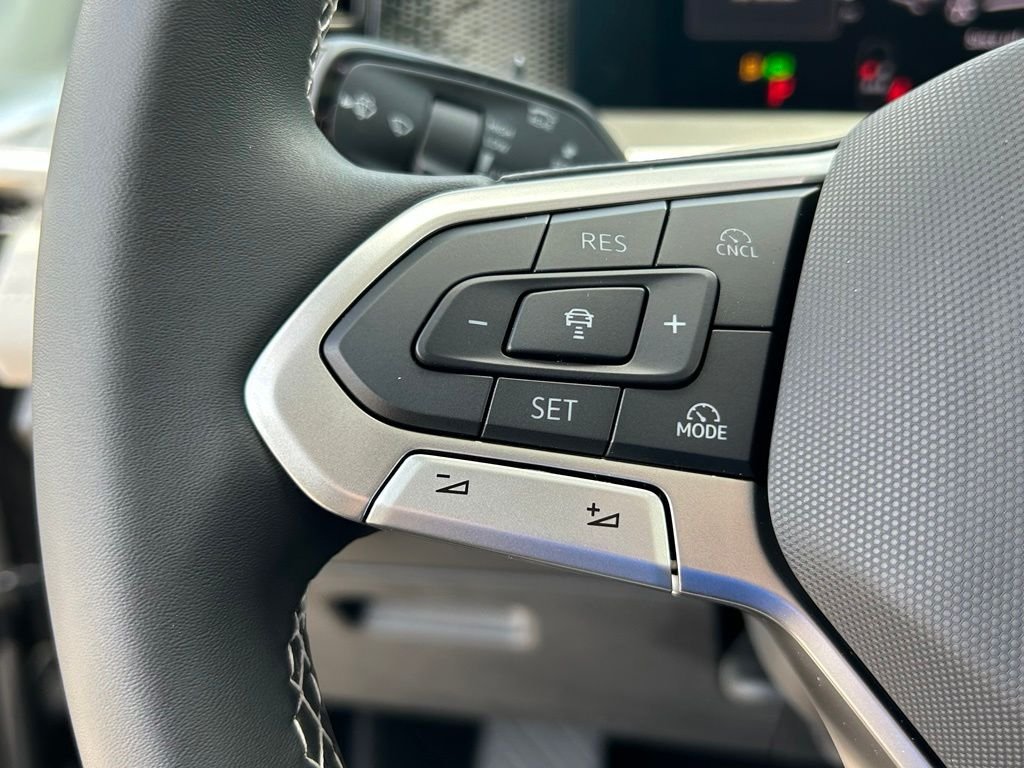 New 2026 Black Volkswagen 2.0T SE image 19