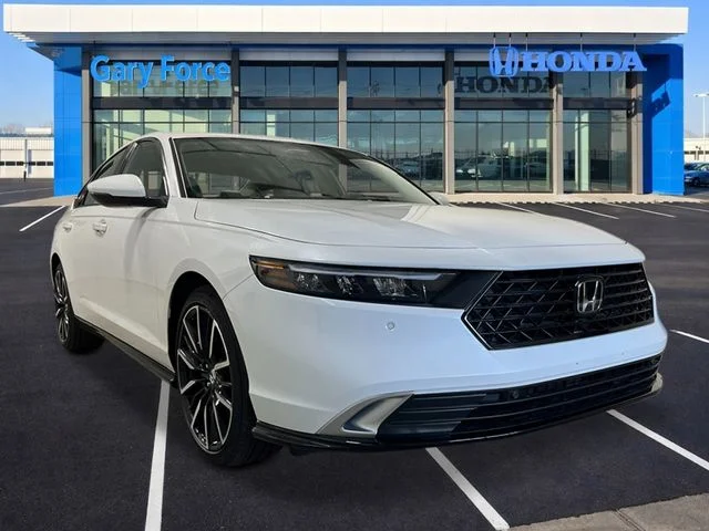 New 2026 Platinum White Pearl Honda Touring image 9