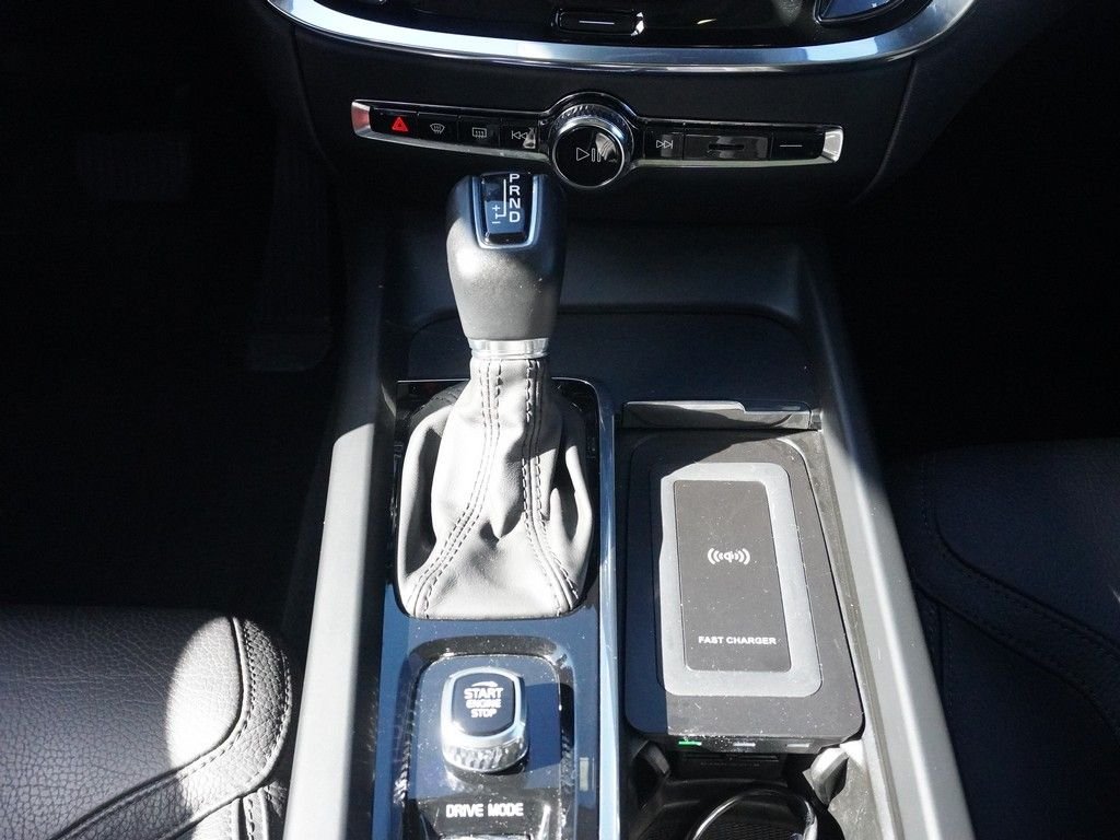 Used 2020 Gray Volvo T5 image 48