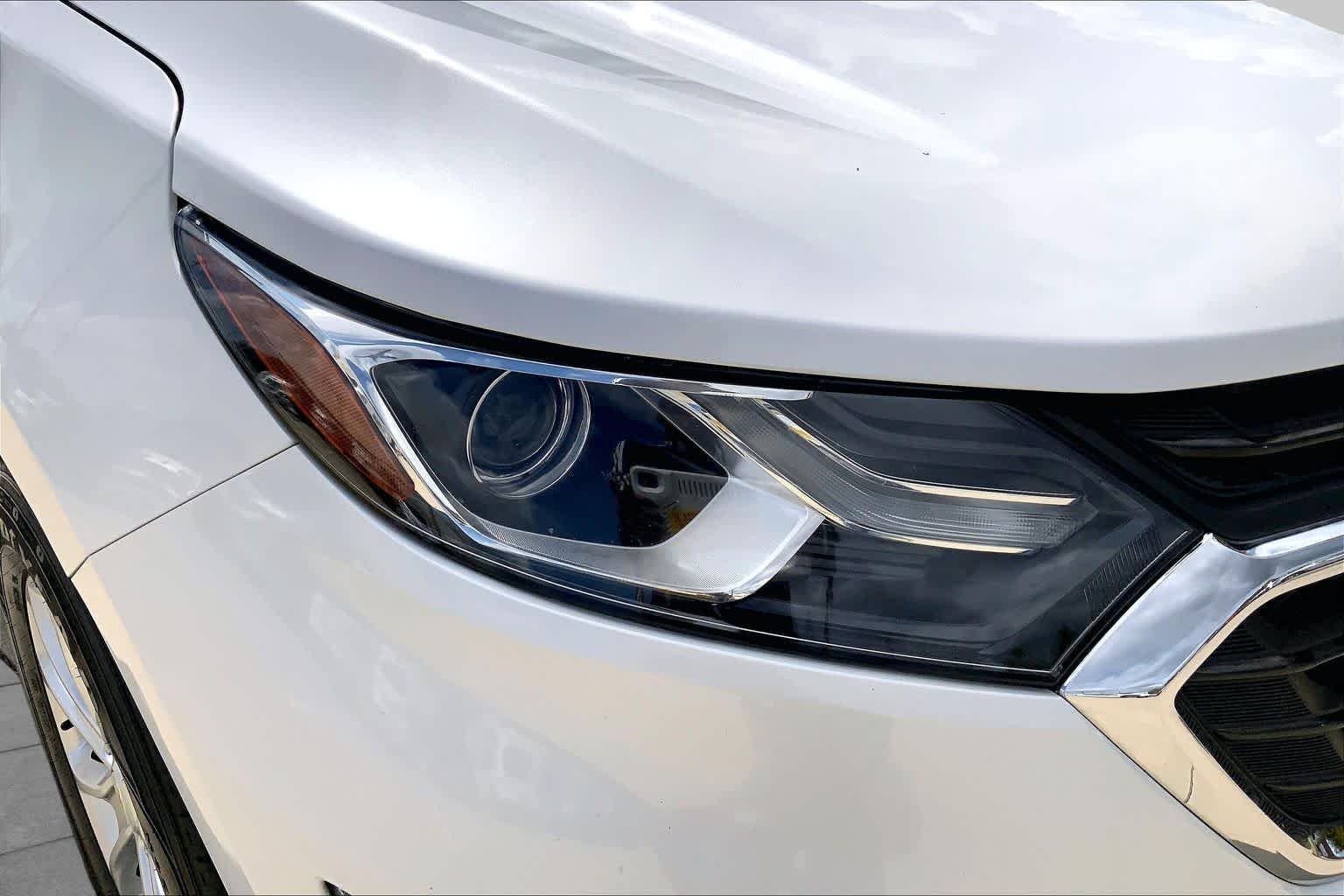 Used 2020 Iridescent Pearl Tricoat Chevrolet LT image 28